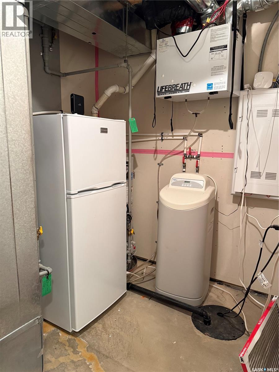 2029 Nicholson Road, Estevan, Saskatchewan  S4A 2Y4 - Photo 26 - SK027420