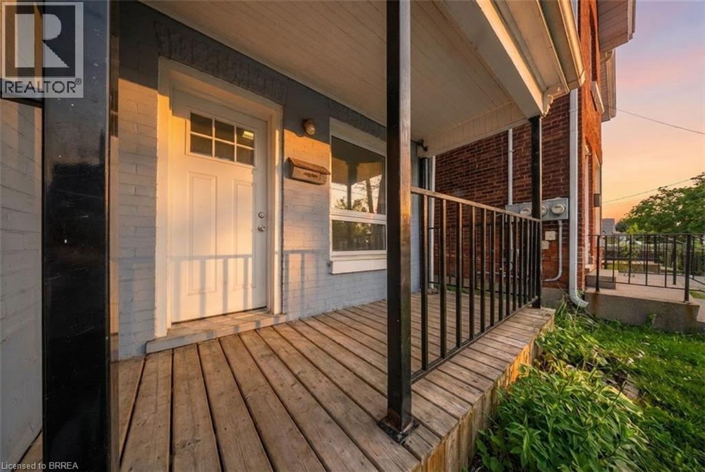 74 Erie Avenue, Brantford, Ontario  N3S 2E9 - Photo 3 - 40799534