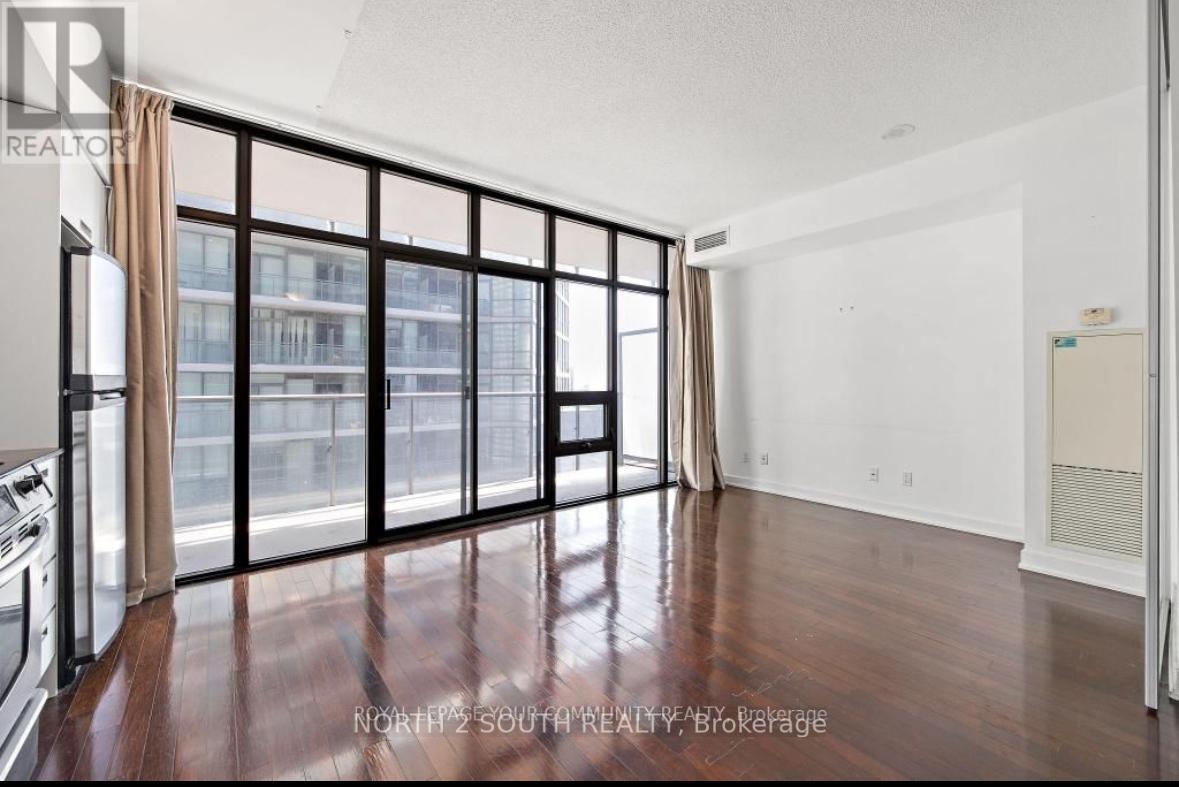 3309 - 33 Charles Street E, Toronto, Ontario  M4Y 1R9 - Photo 4 - C12729306