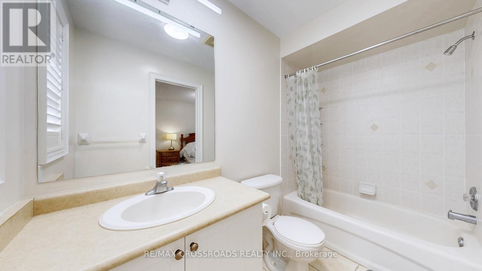 8 Roberson Drive, Ajax, Ontario  L1T 3Y6 - Photo 32 - E12712092