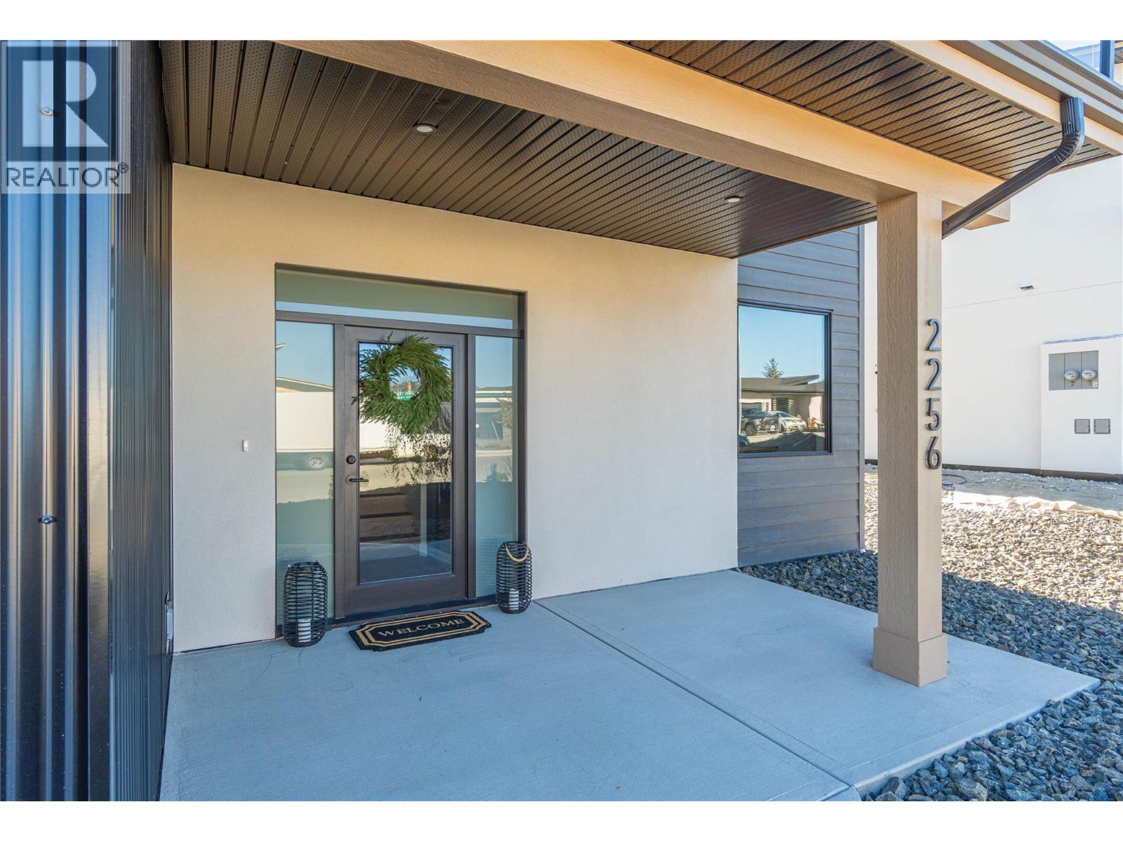 2256 Coldwater Drive, Kamloops, British Columbia  V2E 0E6 - Photo 11 - 10373680