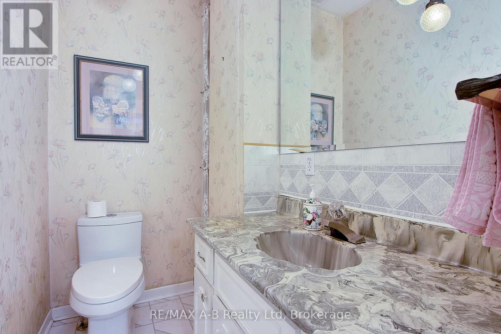 235 William Street, Stratford, Ontario  N5A 4Y2 - Photo 15 - X12730048