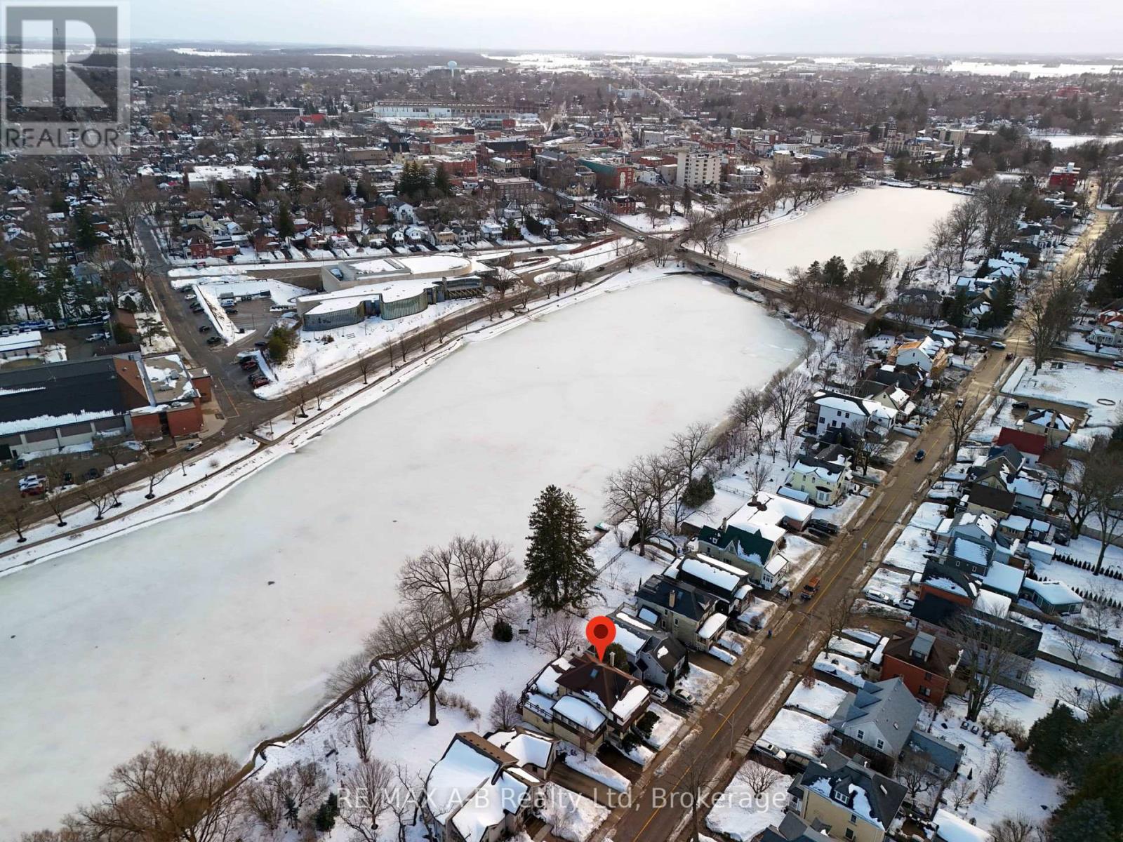 235 William Street, Stratford, Ontario  N5A 4Y2 - Photo 4 - X12730048