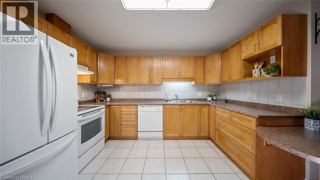 356 Grand River Avenue, Brantford, Ontario  N3T 4Y8 - Photo 12 - 40795618