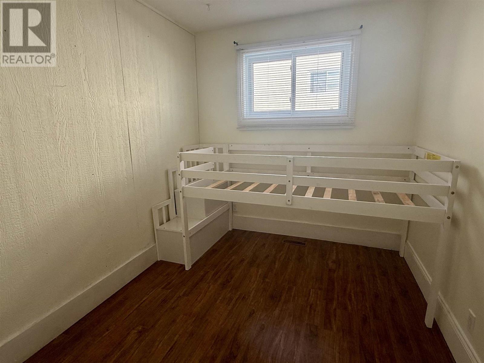 104 Taylor Blvd, Elliot Lake, Ontario  P5A 3K2 - Photo 25 - SM260168