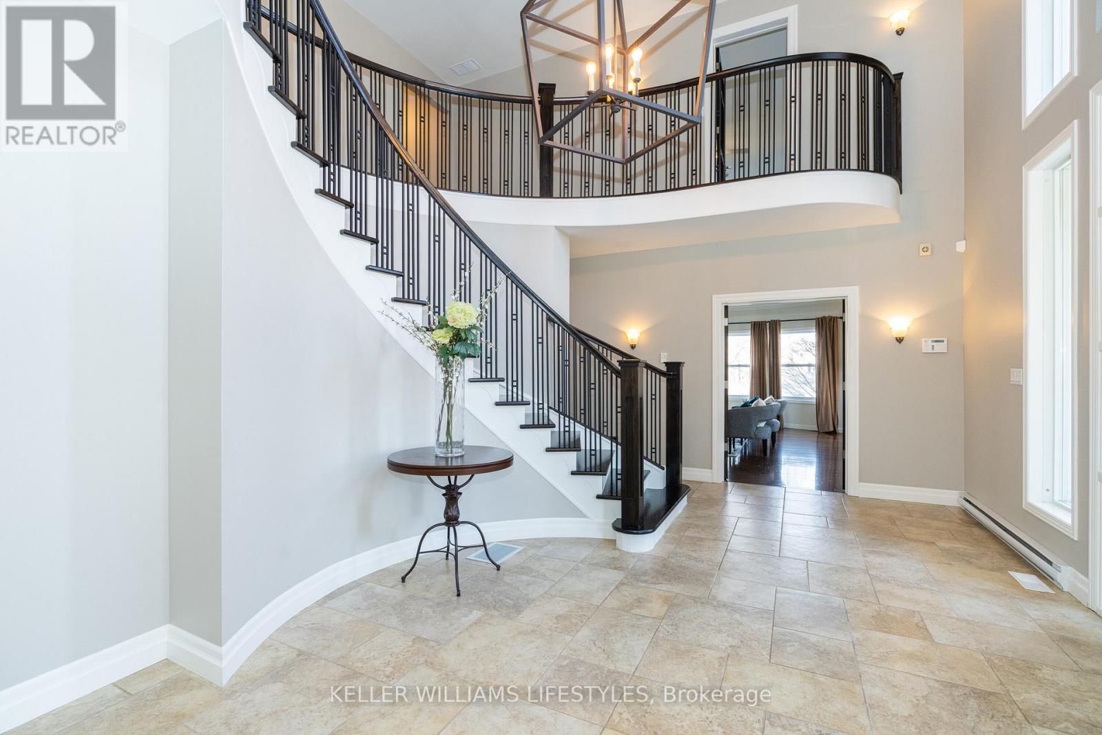 262 Pinetree Lane, Strathroy-Caradoc, Ontario  N7G 4A8 - Photo 8 - X12729988