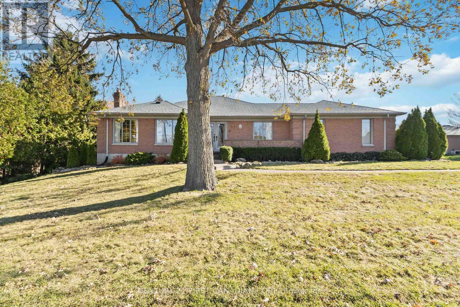 4 Barons Court, London South, Ontario  N6C 5J3 - Photo 5 - X12730126