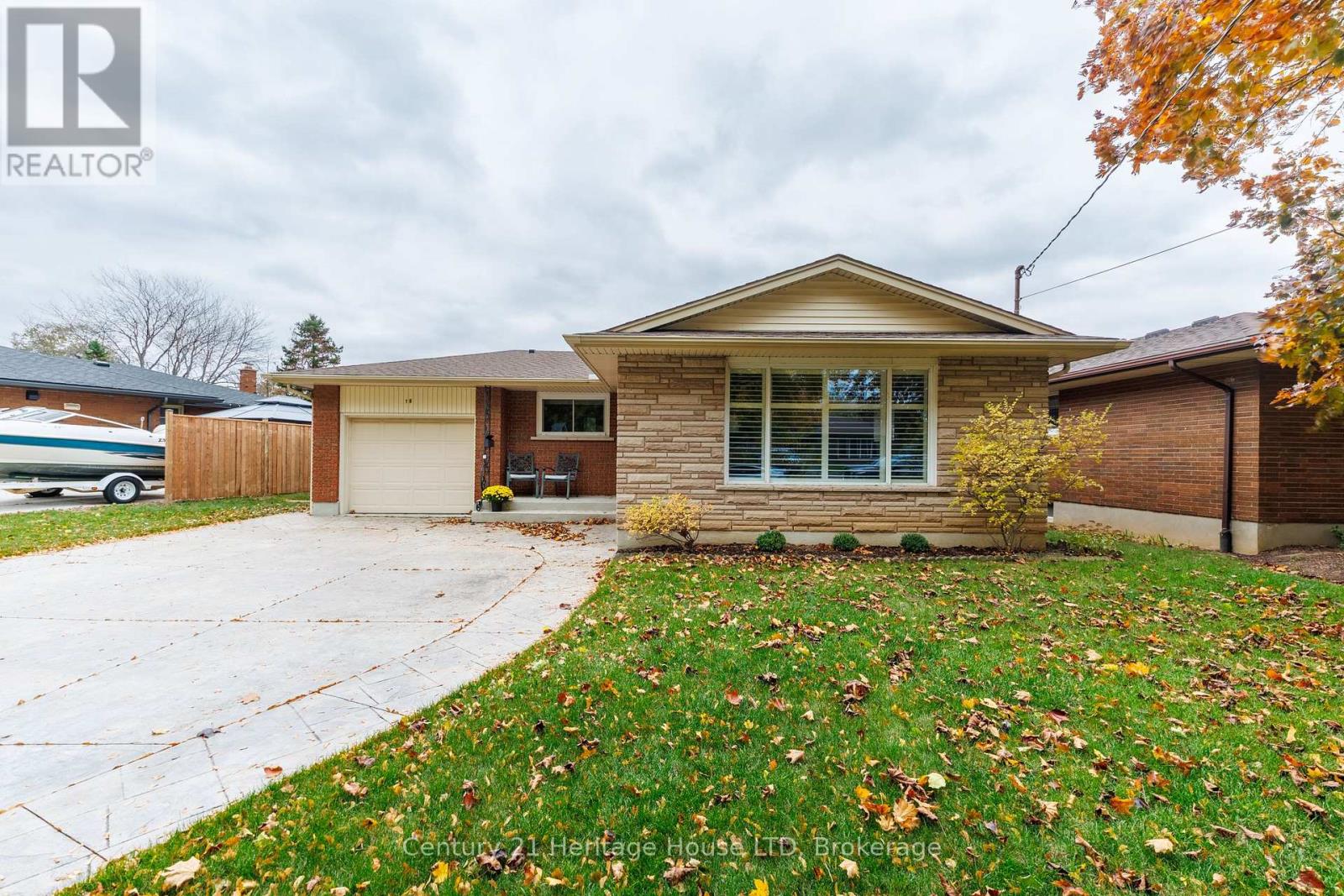 18 Princeway Drive, St. Catharines, Ontario  L2N 2X6 - Photo 2 - X12730108