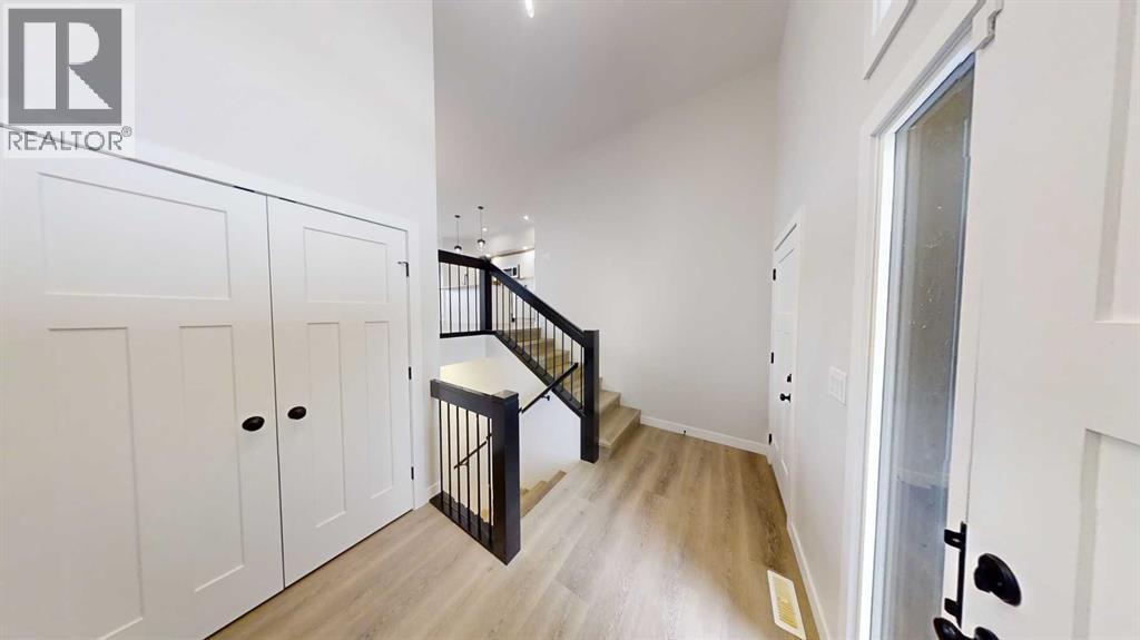 B, 10669 133 Avenue, Grande Prairie, Alberta  T8X 0W5 - Photo 3 - A2281752