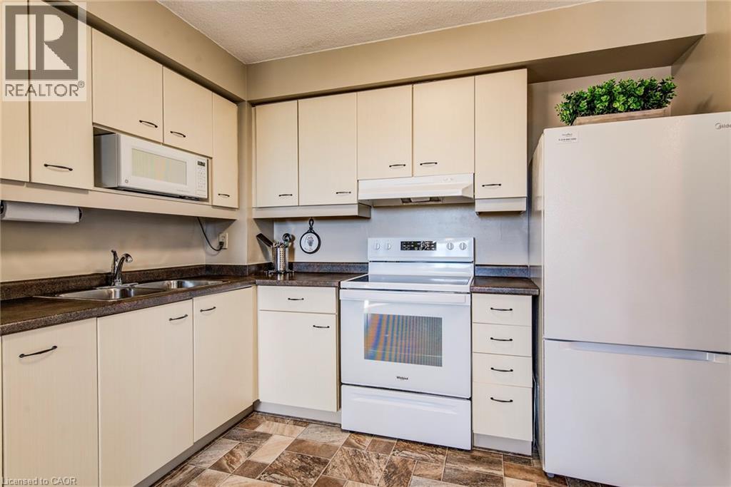 89 Westwood Road Unit# 405, Guelph, Ontario  N1H 7J6 - Photo 13 - 40797401