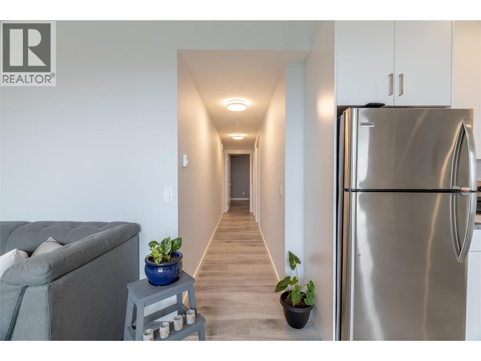 1088 Clarance Avenue, Kelowna, British Columbia  V1W 5M6 - Photo 69 - 10373843