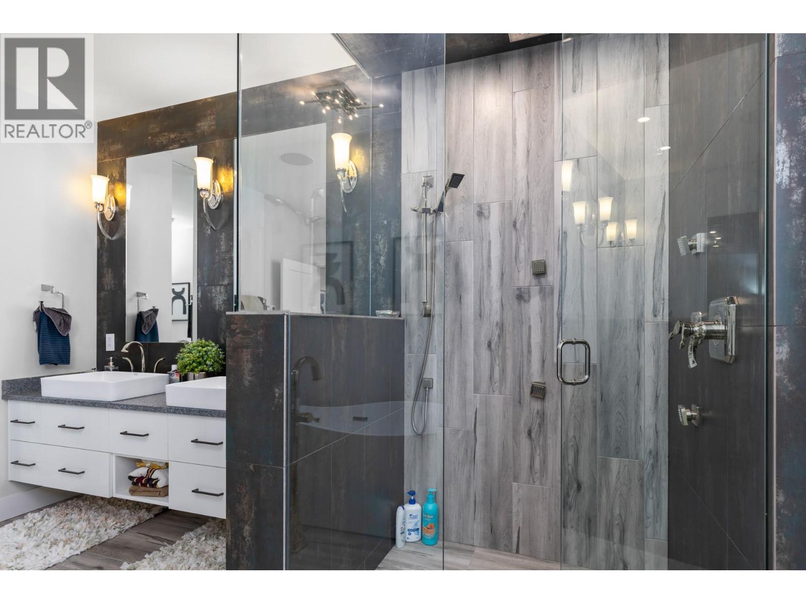 1088 Clarance Avenue, Kelowna, British Columbia  V1W 5M6 - Photo 39 - 10373843