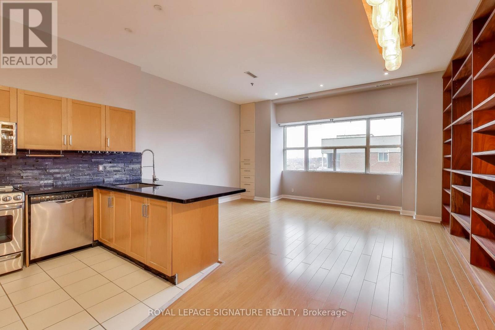 801 - 700 King Street W, Toronto, Ontario  M5V 2Y6 - Photo 5 - C12729982