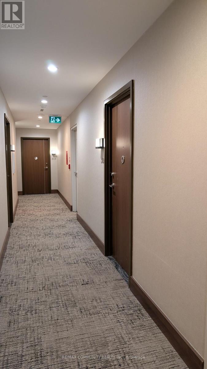 310 - 117 Mcmahon Drive, Toronto, Ontario  M2K 0E4 - Photo 2 - C12729986