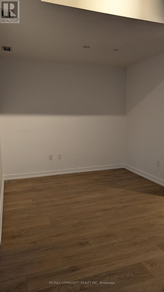 310 - 117 Mcmahon Drive, Toronto, Ontario  M2K 0E4 - Photo 7 - C12729986