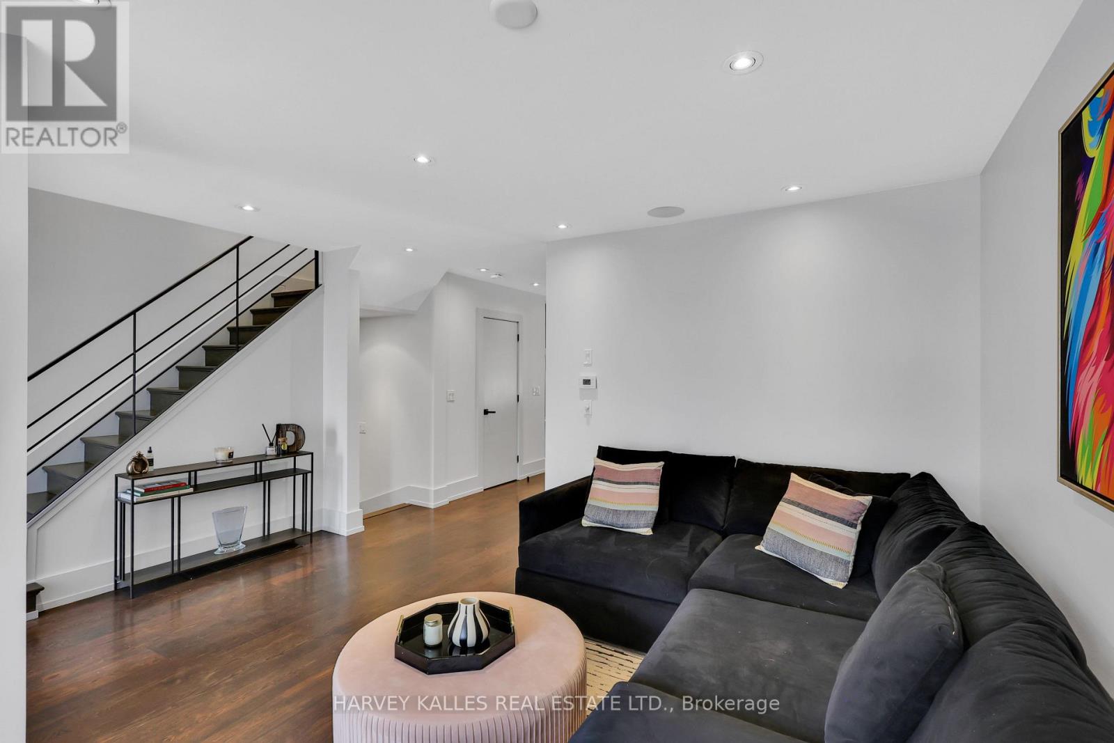 378 Elm Road, Toronto, Ontario  M5M 3V8 - Photo 9 - C12730012