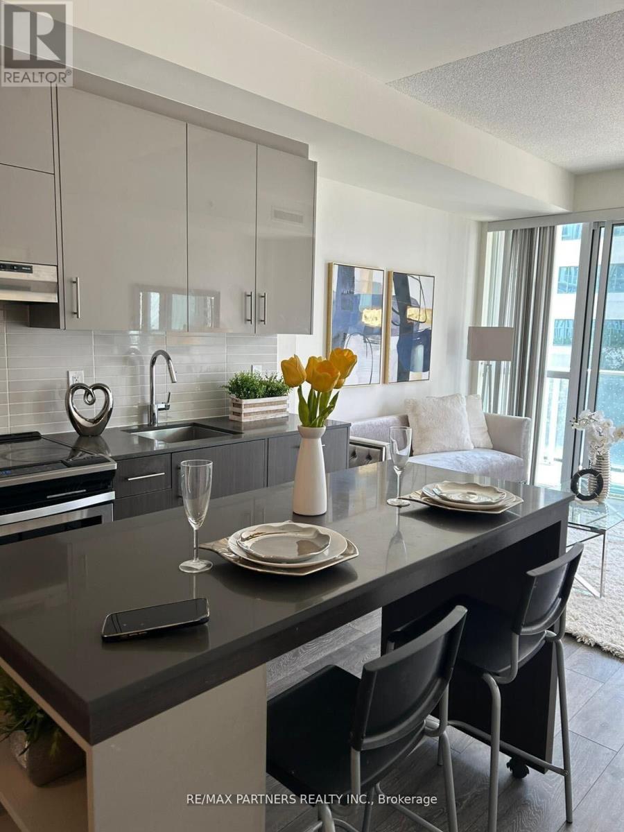 317 - 180 FAIRVIEW MALL DRIVE, Toronto, Ontario