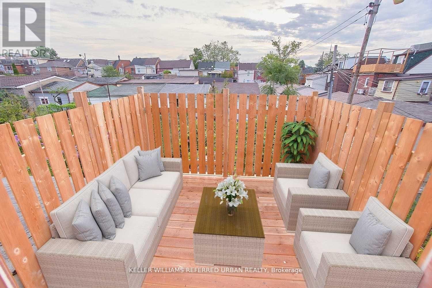 Upper - 559 Dufferin Street, Toronto, Ontario  M6K 2B1 - Photo 2 - C12730106