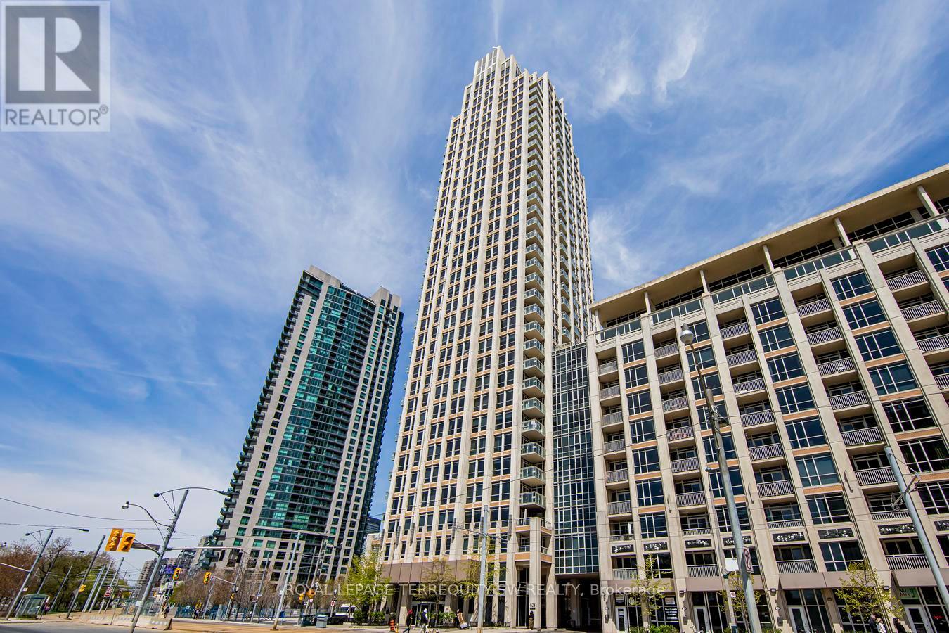 2707 - 628 FLEET STREET, Toronto, Ontario