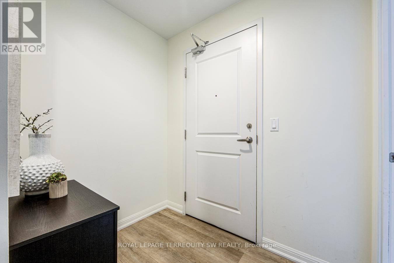 2707 - 628 Fleet Street, Toronto, Ontario  M5V 1A8 - Photo 5 - C12730146