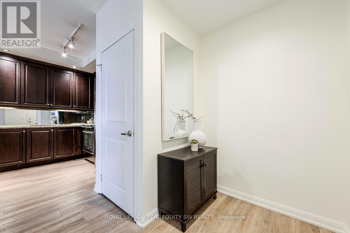 2707 - 628 Fleet Street, Toronto, Ontario  M5V 1A8 - Photo 6 - C12730146