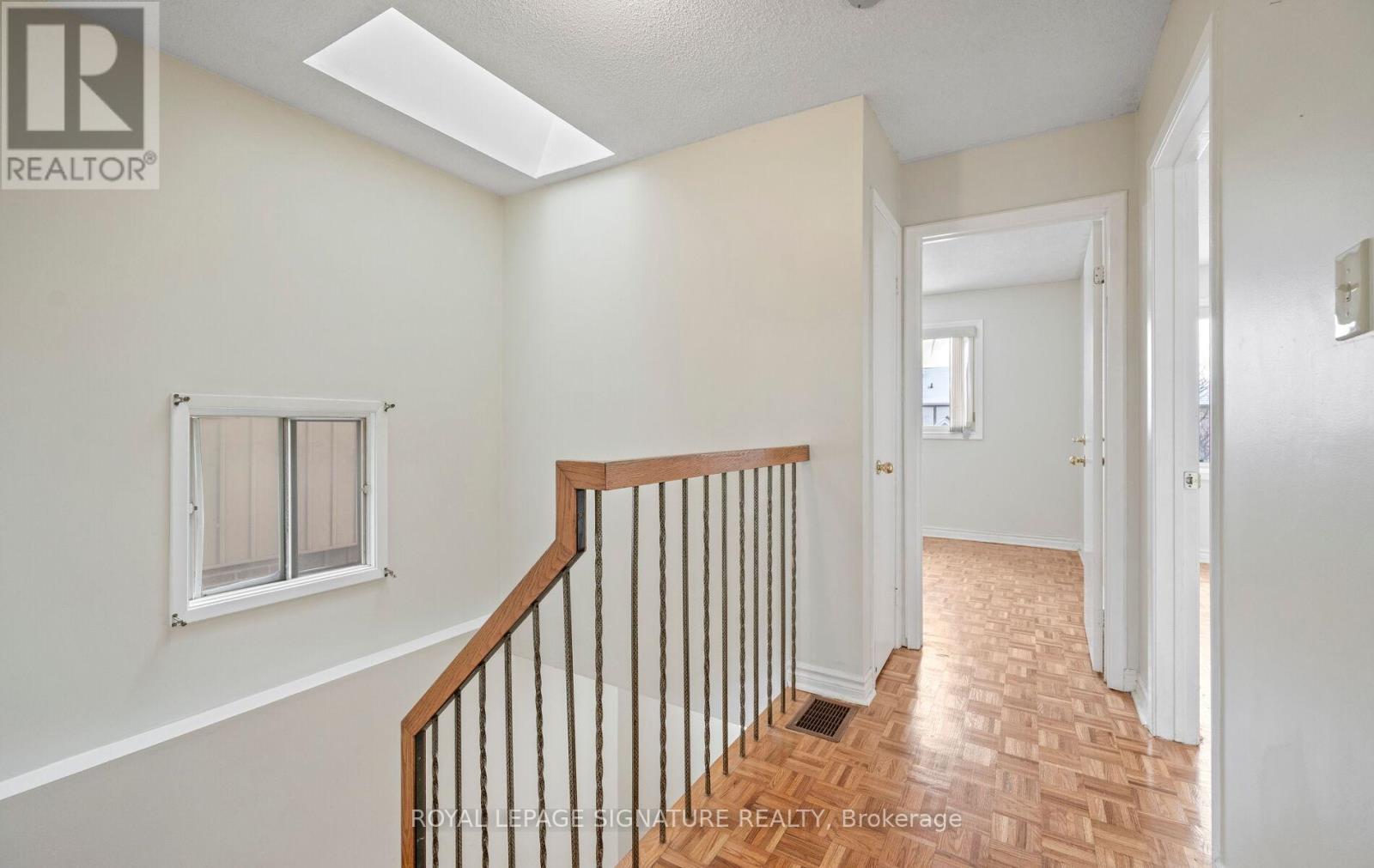 54 Carnival Court, Toronto, Ontario  M2R 3T8 - Photo 25 - C12730158