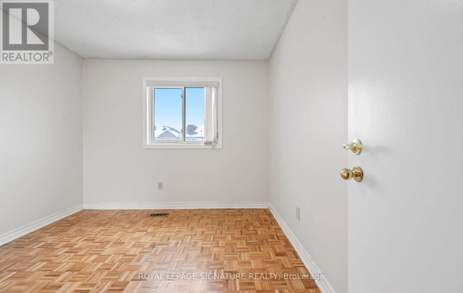 54 Carnival Court, Toronto, Ontario  M2R 3T8 - Photo 36 - C12730158