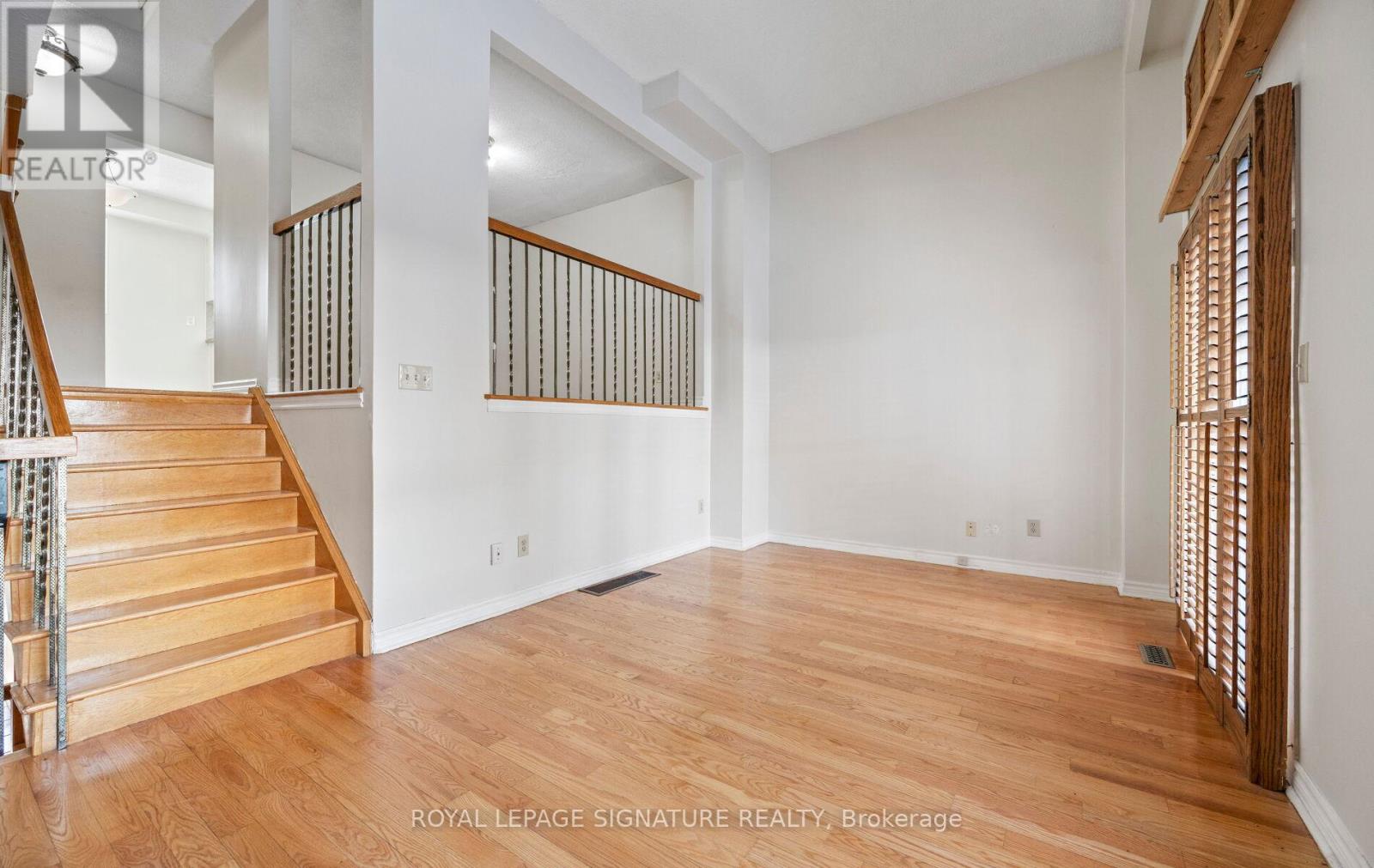 54 Carnival Court, Toronto, Ontario  M2R 3T8 - Photo 8 - C12730158