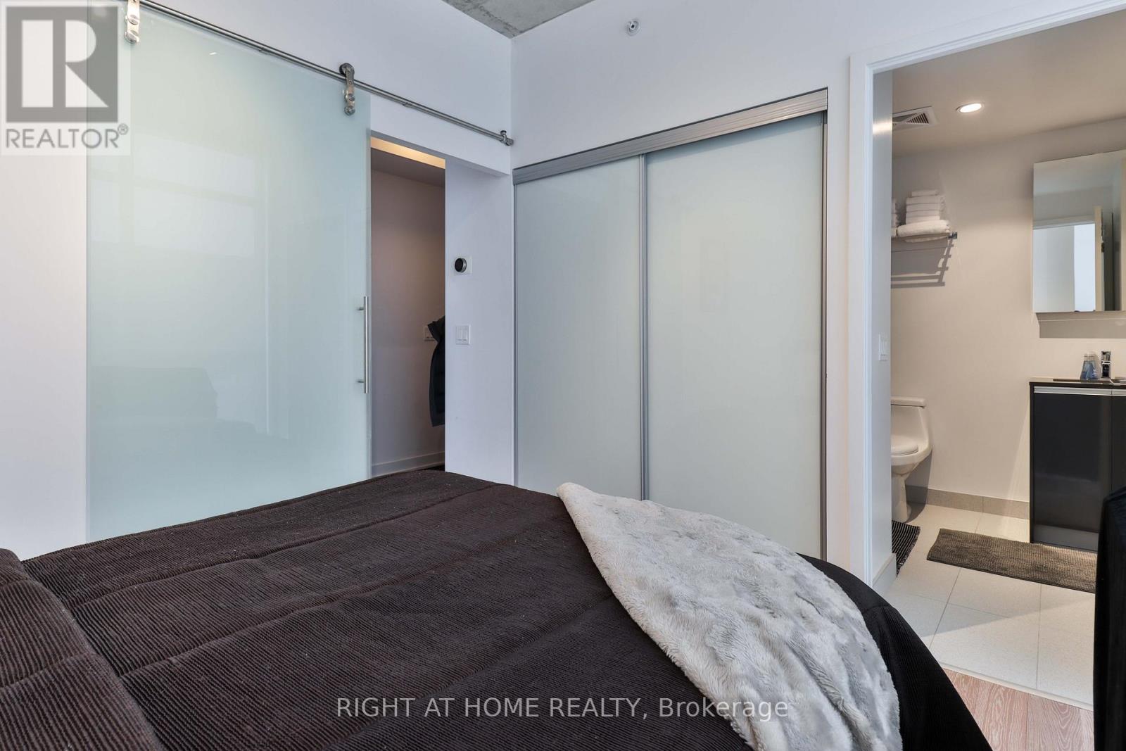 906 - 1190 Dundas Street E, Toronto, Ontario  M4M 0C5 - Photo 15 - E12729978