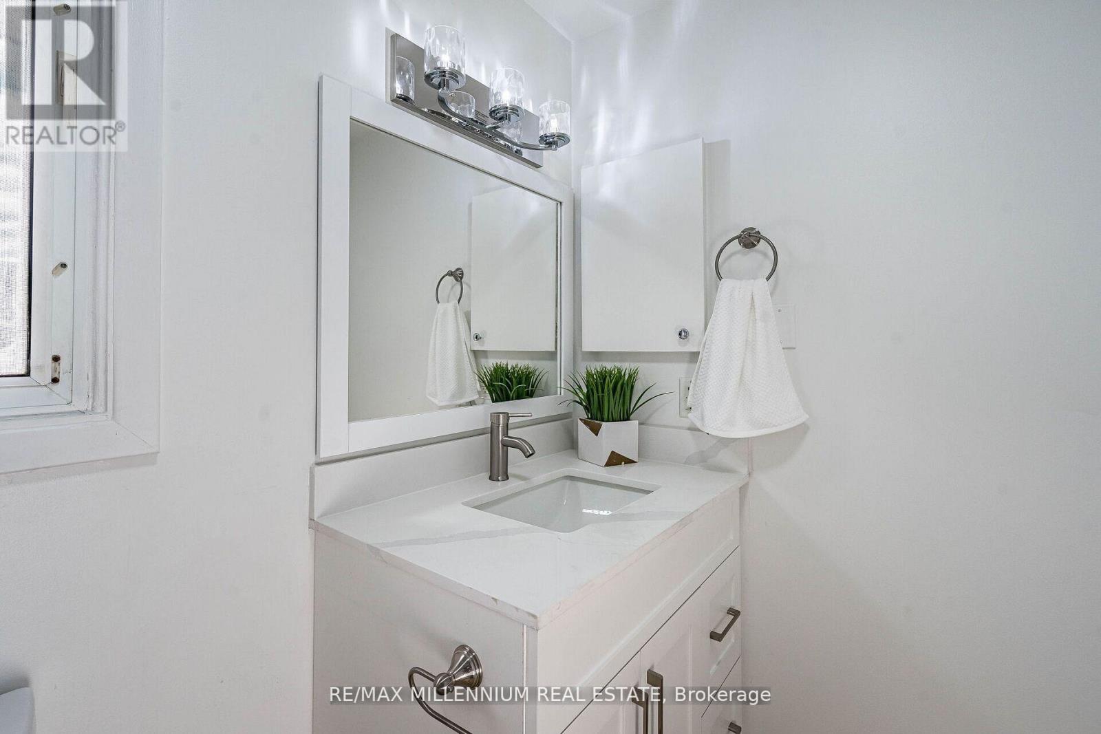 985 Central Park Boulevard N, Oshawa, Ontario  L1G 7A7 - Photo 42 - E12729992