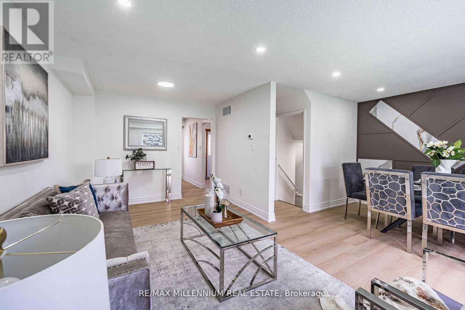 985 Central Park Boulevard N, Oshawa, Ontario  L1G 7A7 - Photo 9 - E12729992