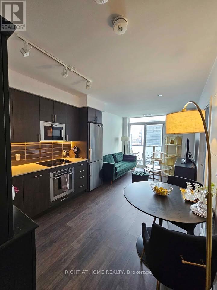 1713 - 2550 Simcoe Street N, Oshawa, Ontario  L1L 0R5 - Photo 2 - E12730000