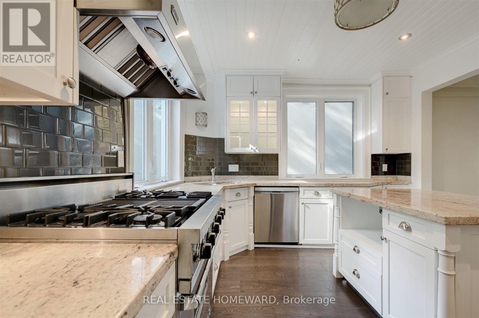 15 Pine Crescent, Toronto, Ontario  M4E 1L1 - Photo 10 - E12730150