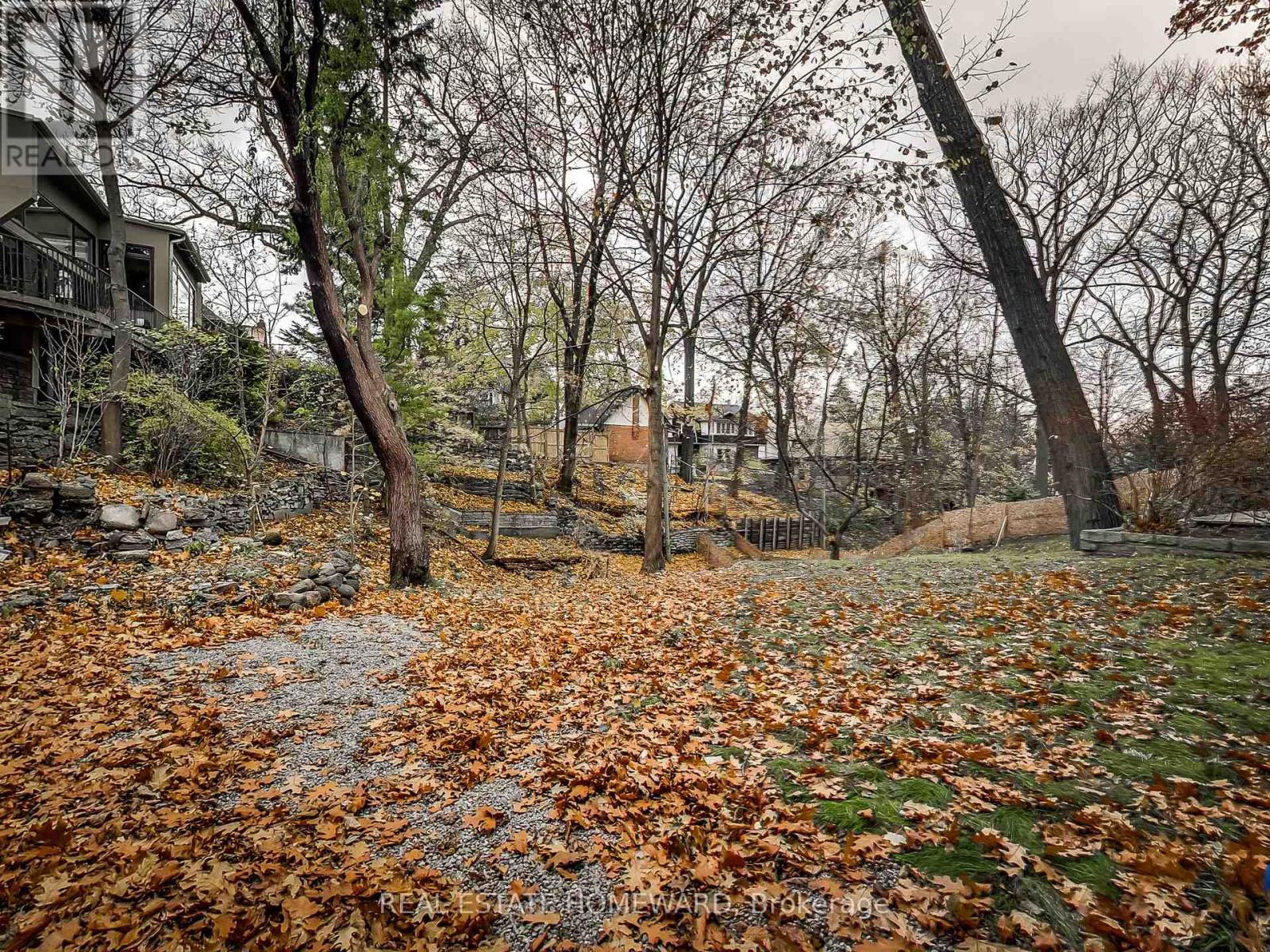 15 Pine Crescent, Toronto, Ontario  M4E 1L1 - Photo 34 - E12730150