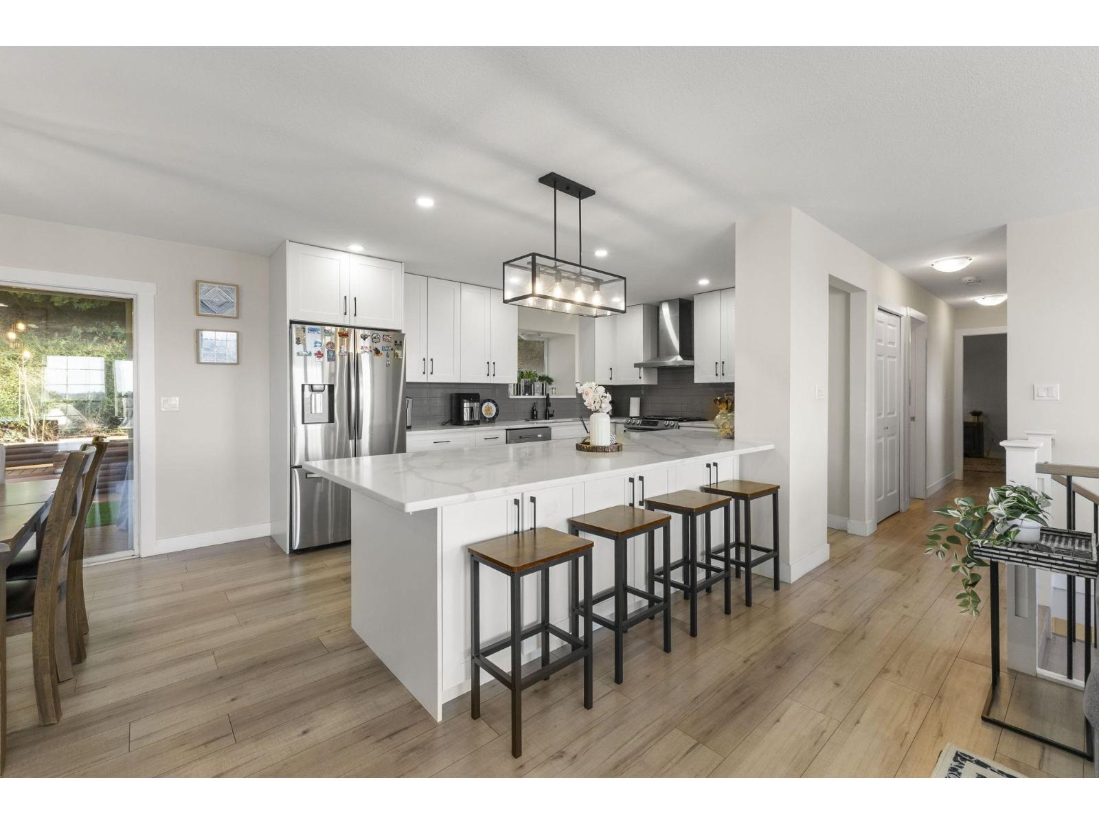 2866 Glenavon Street, Abbotsford, British Columbia  V3G 1G6 - Photo 3 - R3083067