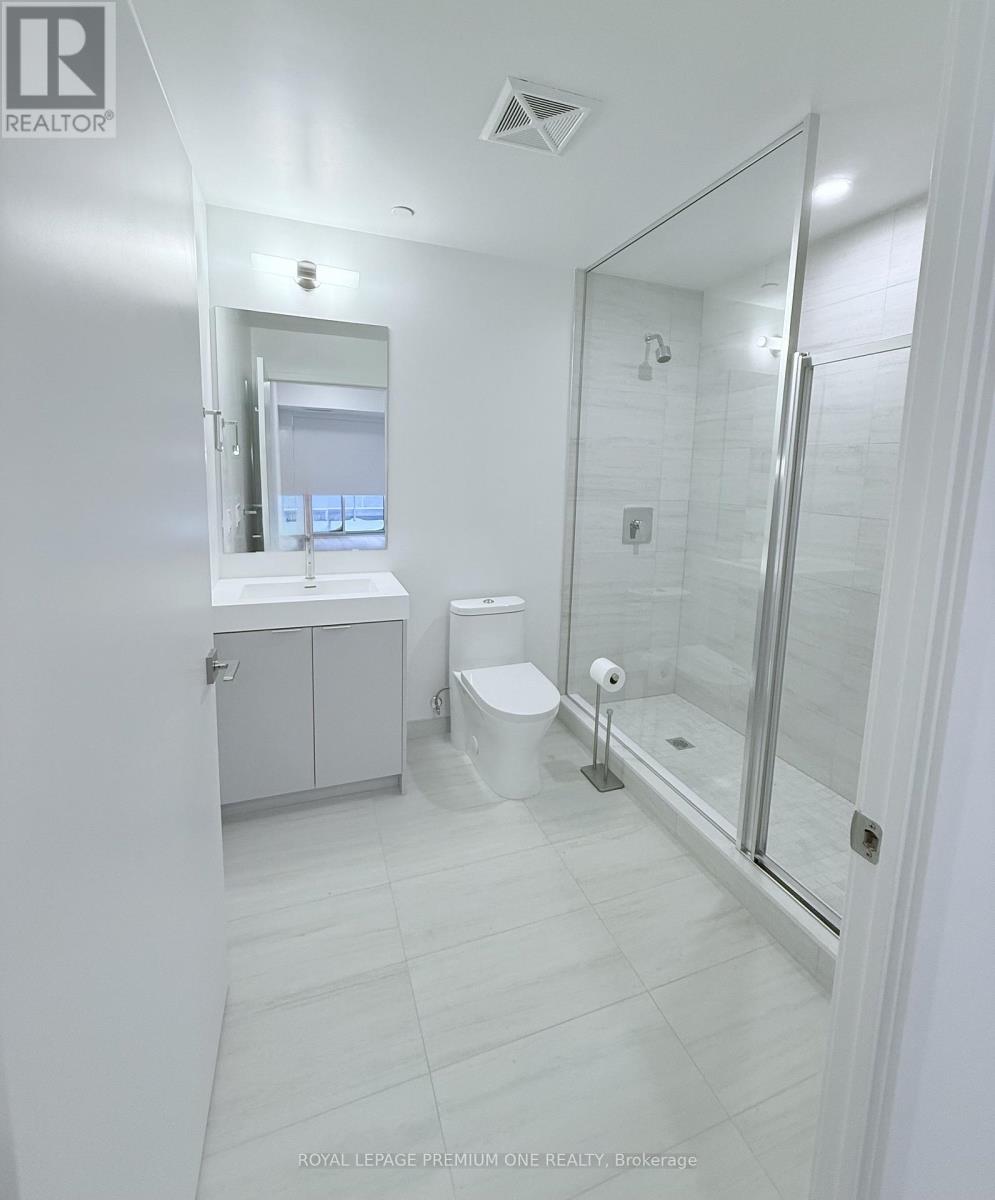 302 - 474 Caldari Road E, Vaughan, Ontario  L4K 0R5 - Photo 12 - N12730056