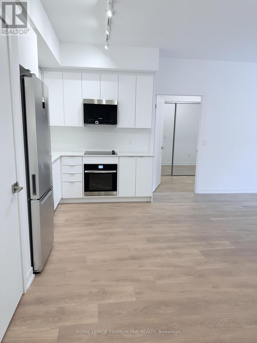 302 - 474 Caldari Road E, Vaughan, Ontario  L4K 0R5 - Photo 4 - N12730056