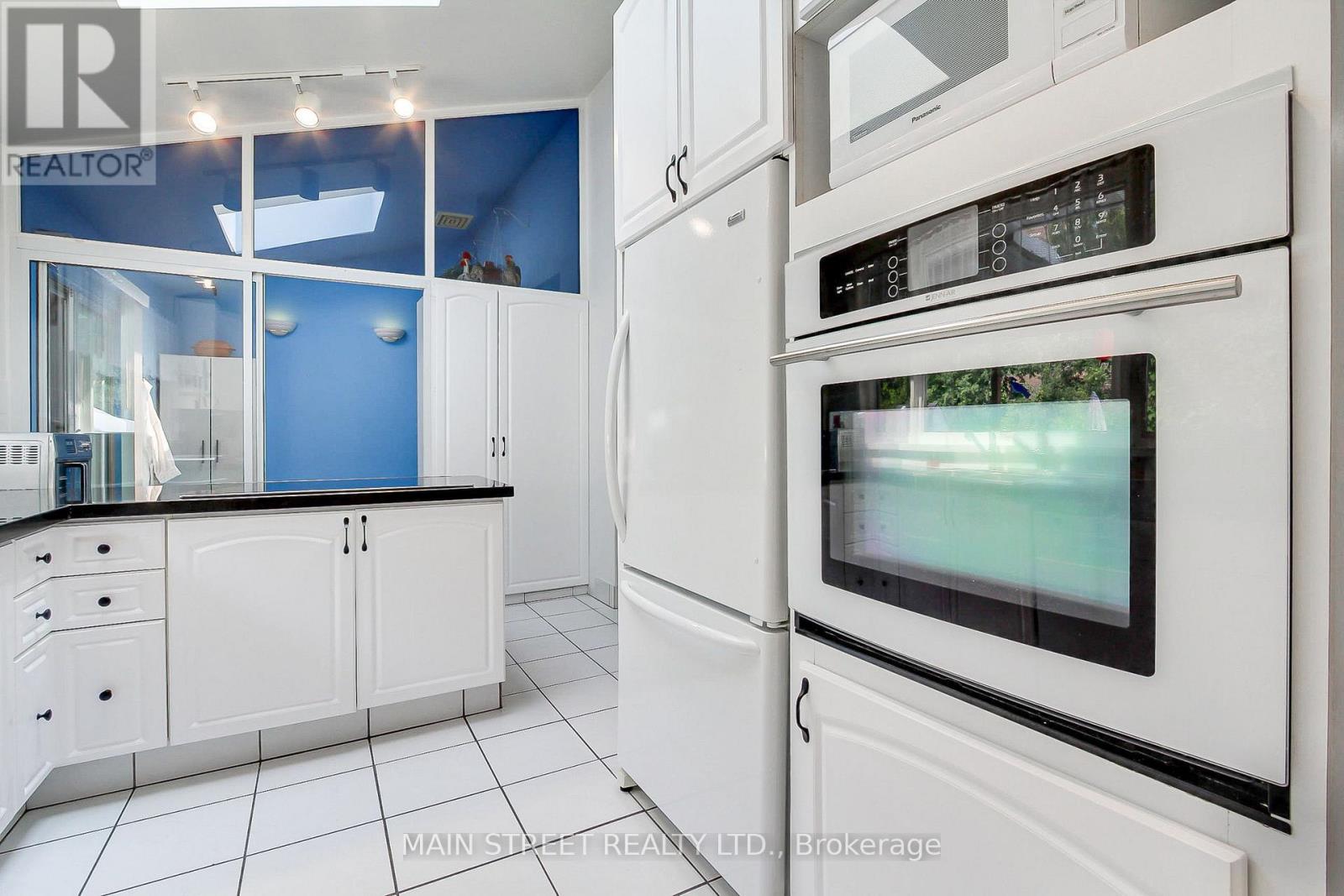 241 Andrew Street, Newmarket, Ontario  L3Y 1H1 - Photo 20 - N12730062