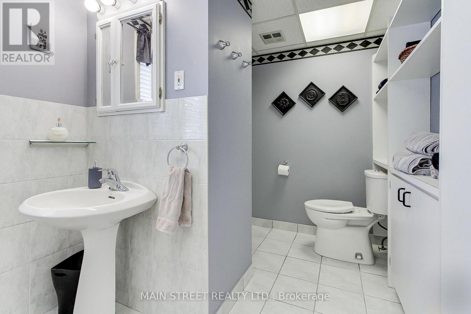 241 Andrew Street, Newmarket, Ontario  L3Y 1H1 - Photo 28 - N12730062