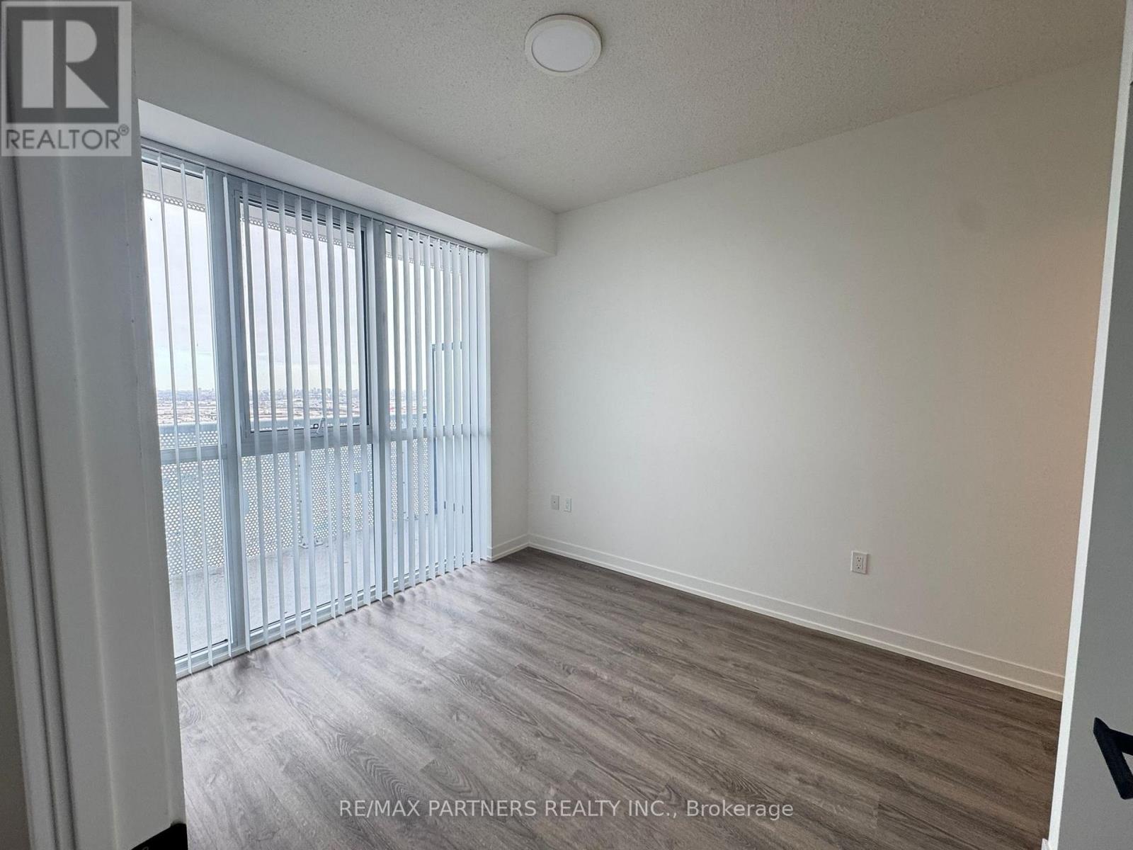 3507 - 8 Interchange Way, Vaughan, Ontario  L4K 0R2 - Photo 4 - N12730144