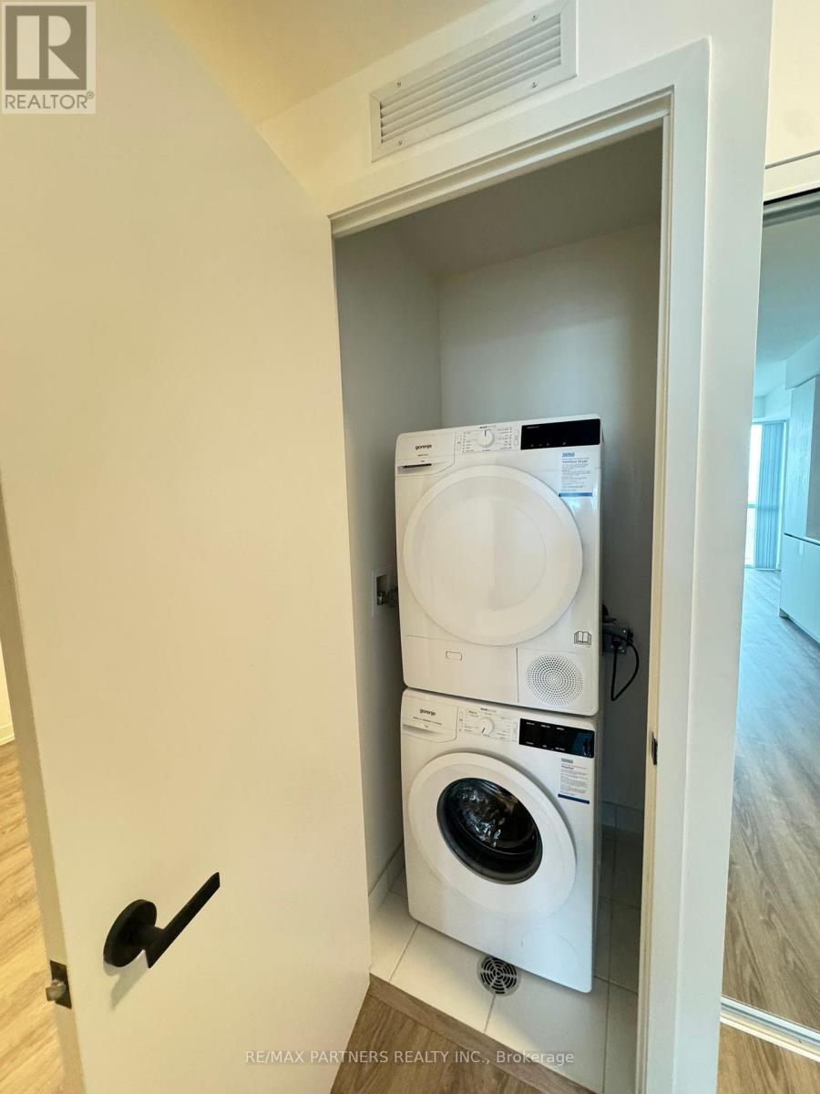 3507 - 8 Interchange Way, Vaughan, Ontario  L4K 0R2 - Photo 8 - N12730144