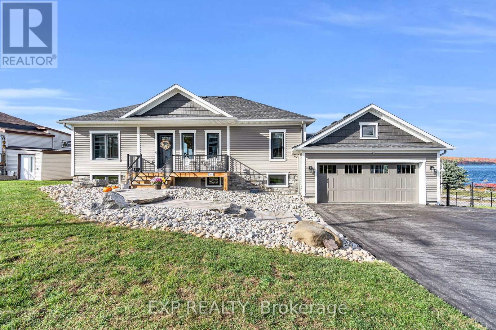 244 FRANK STREET, midland, Ontario