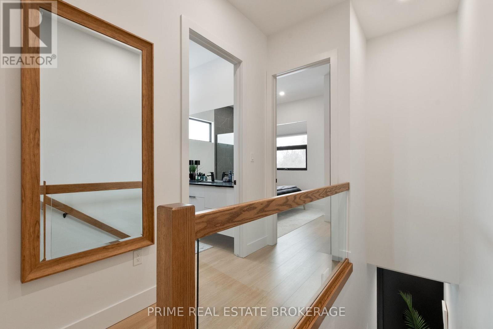 417 Baseline Road E, London South, Ontario  N6C 2P5 - Photo 17 - X12458383