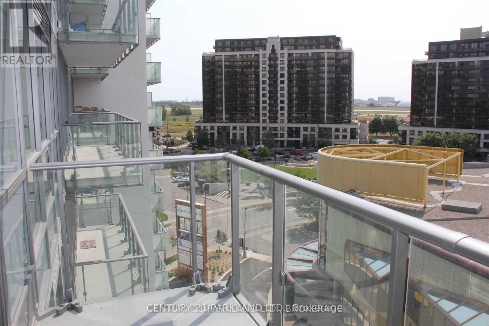 802 - 10 De Boers Drive, Toronto, Ontario  M3J 0H1 - Photo 10 - W12729974