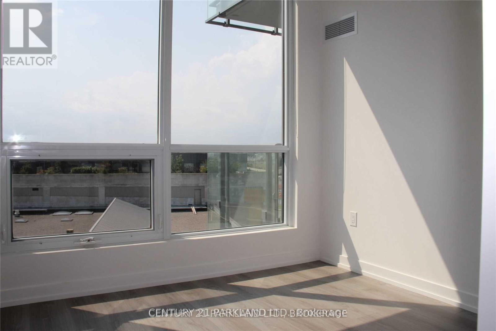 802 - 10 De Boers Drive, Toronto, Ontario  M3J 0H1 - Photo 17 - W12729974