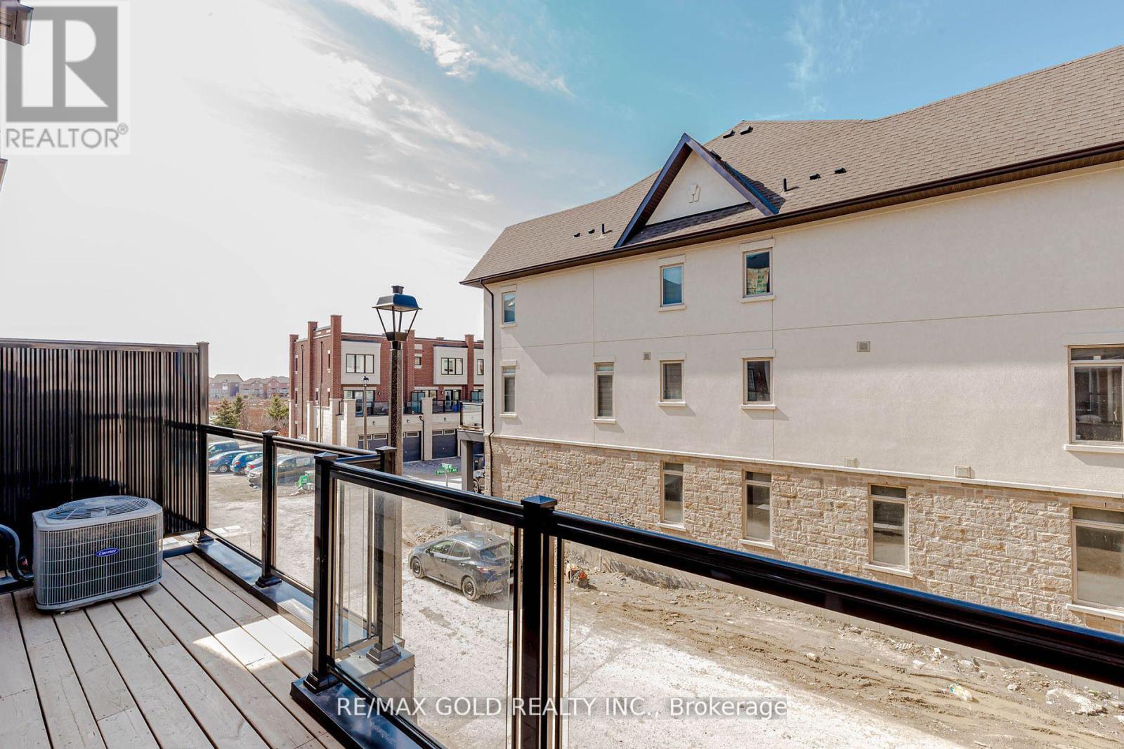 15 Tiveron Avenue, Caledon, Ontario  L7C 4L4 - Photo 15 - W12730040