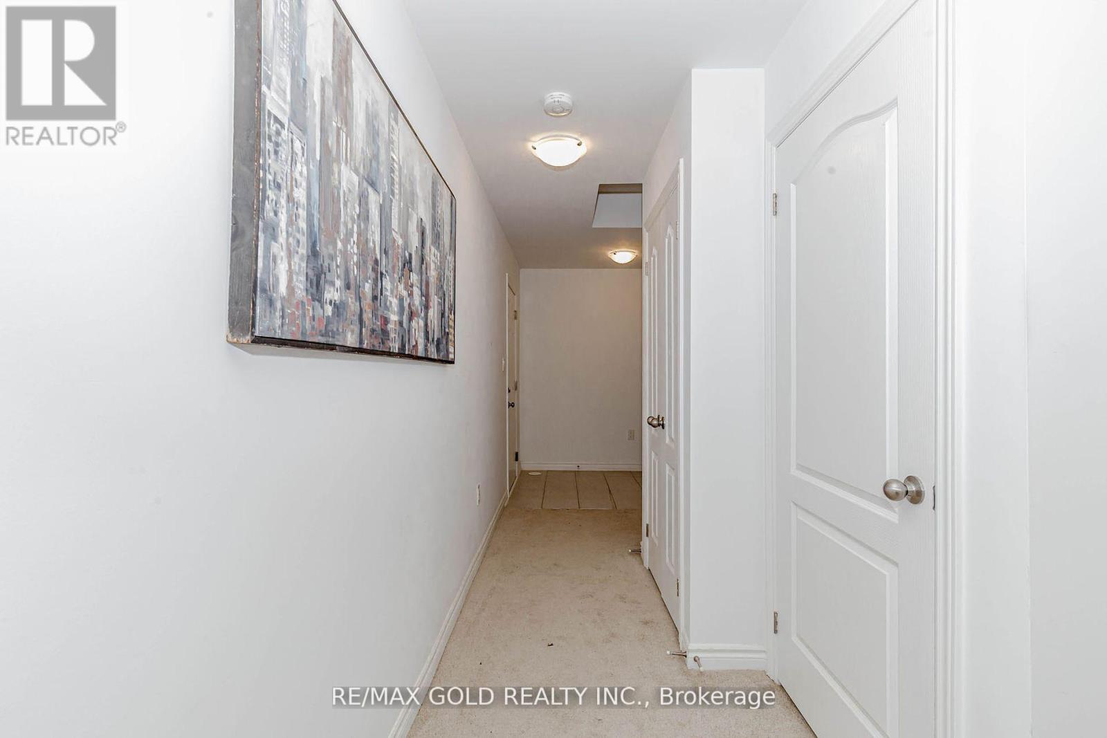 15 Tiveron Avenue, Caledon, Ontario  L7C 4L4 - Photo 3 - W12730040