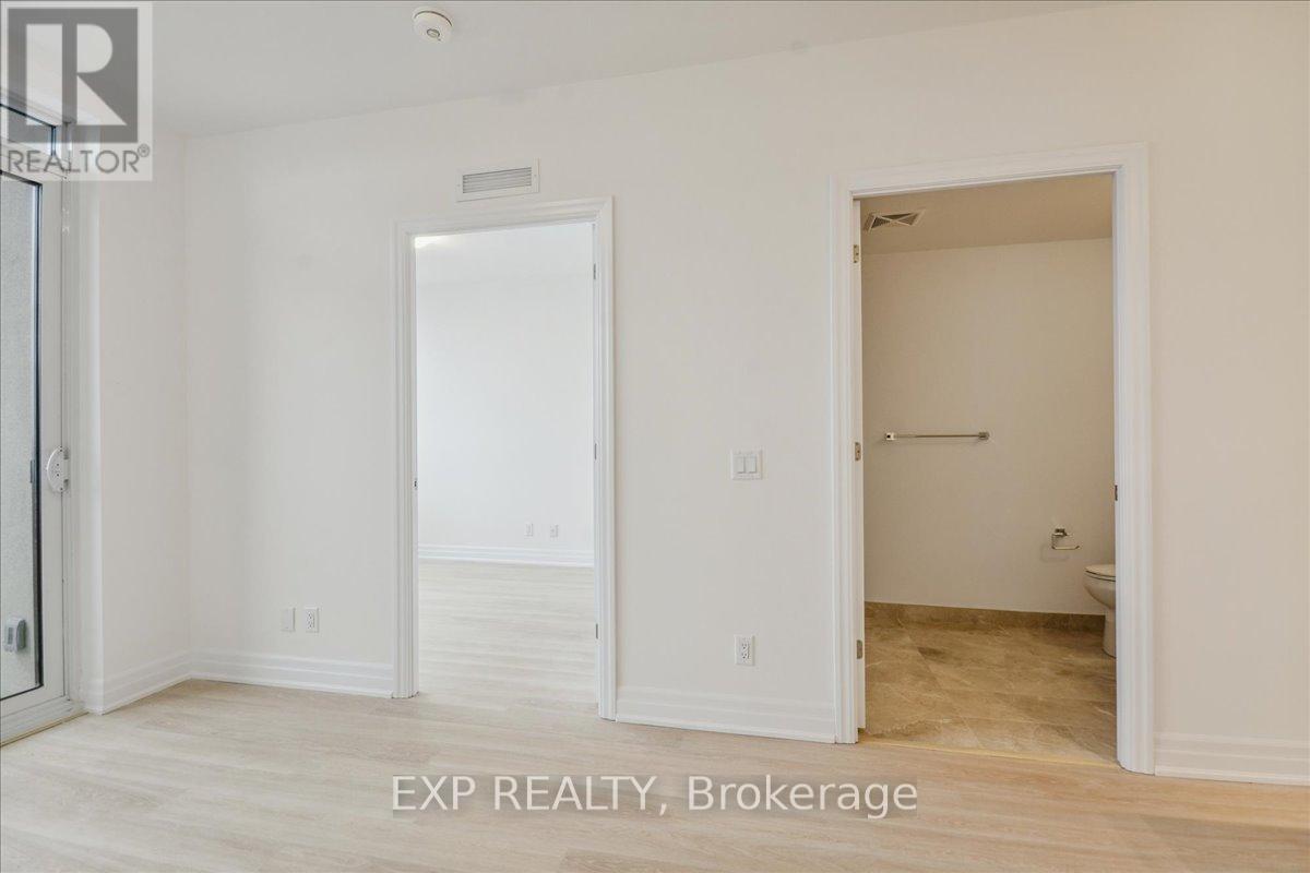 2003 - 30 Elm Drive W, Mississauga, Ontario  L5B 0N6 - Photo 13 - W12730044