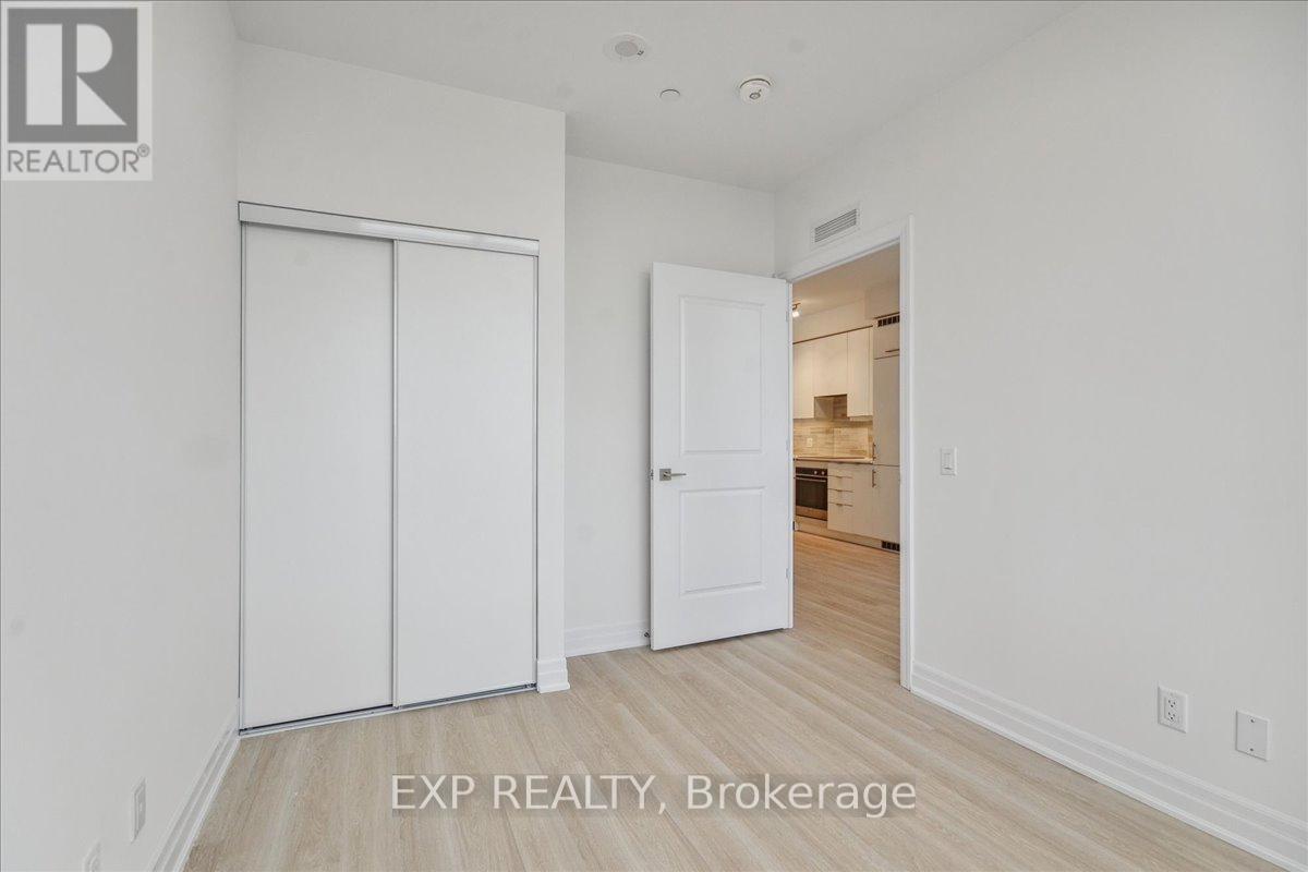 2003 - 30 Elm Drive W, Mississauga, Ontario  L5B 0N6 - Photo 16 - W12730044