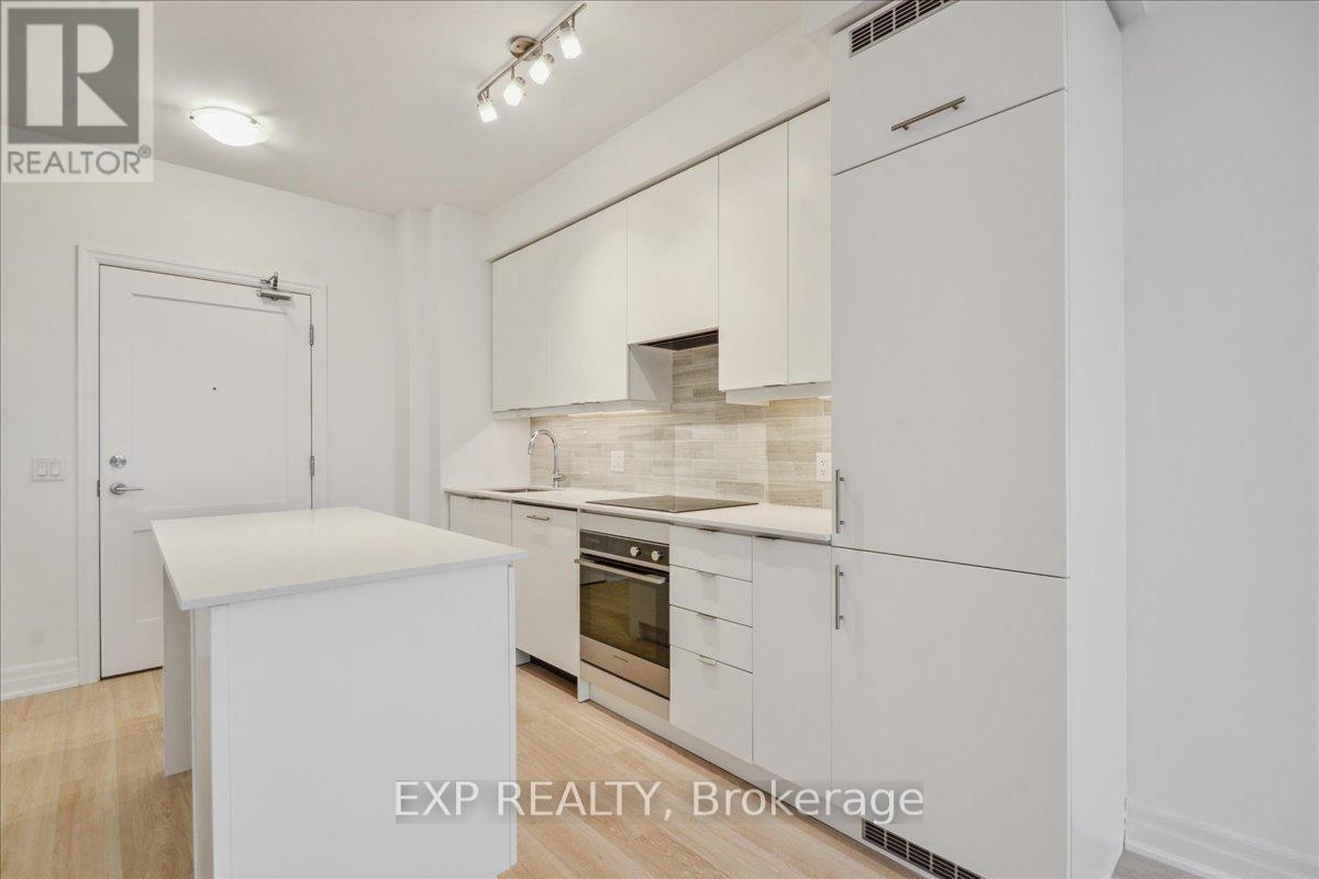 2003 - 30 Elm Drive W, Mississauga, Ontario  L5B 0N6 - Photo 6 - W12730044